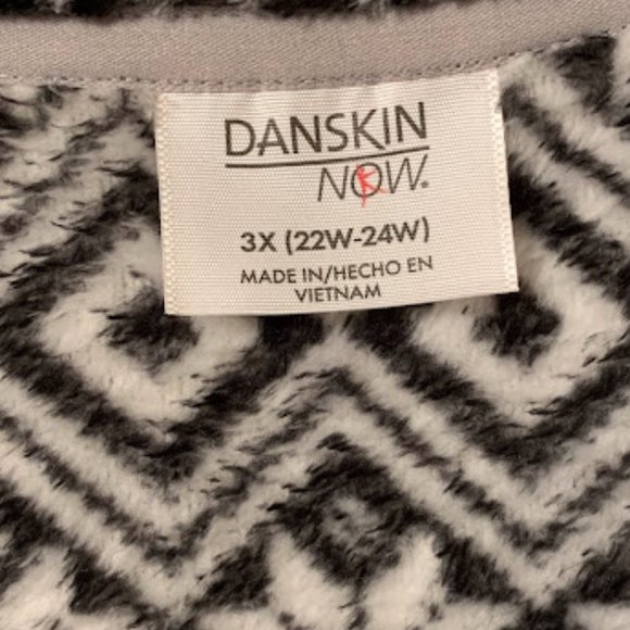 Danskin Now Long Sleeve Fleece Top - Picture 4 of 6